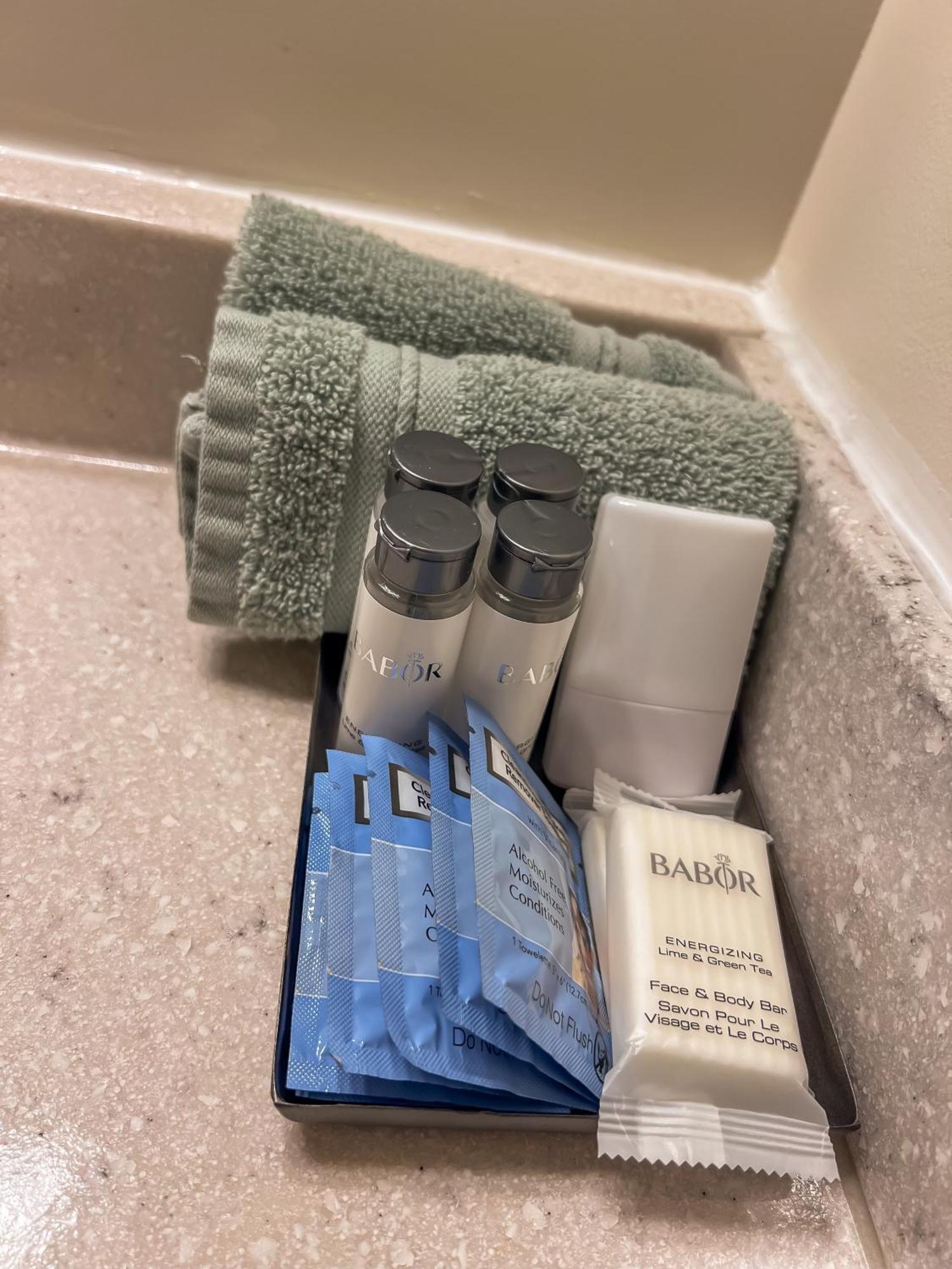 Goldfinch Suites Elkader エクステリア 写真